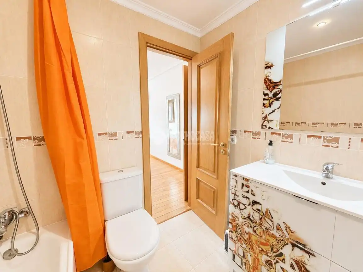 Bathroom of Flat for sale in Seseña  with Storage room