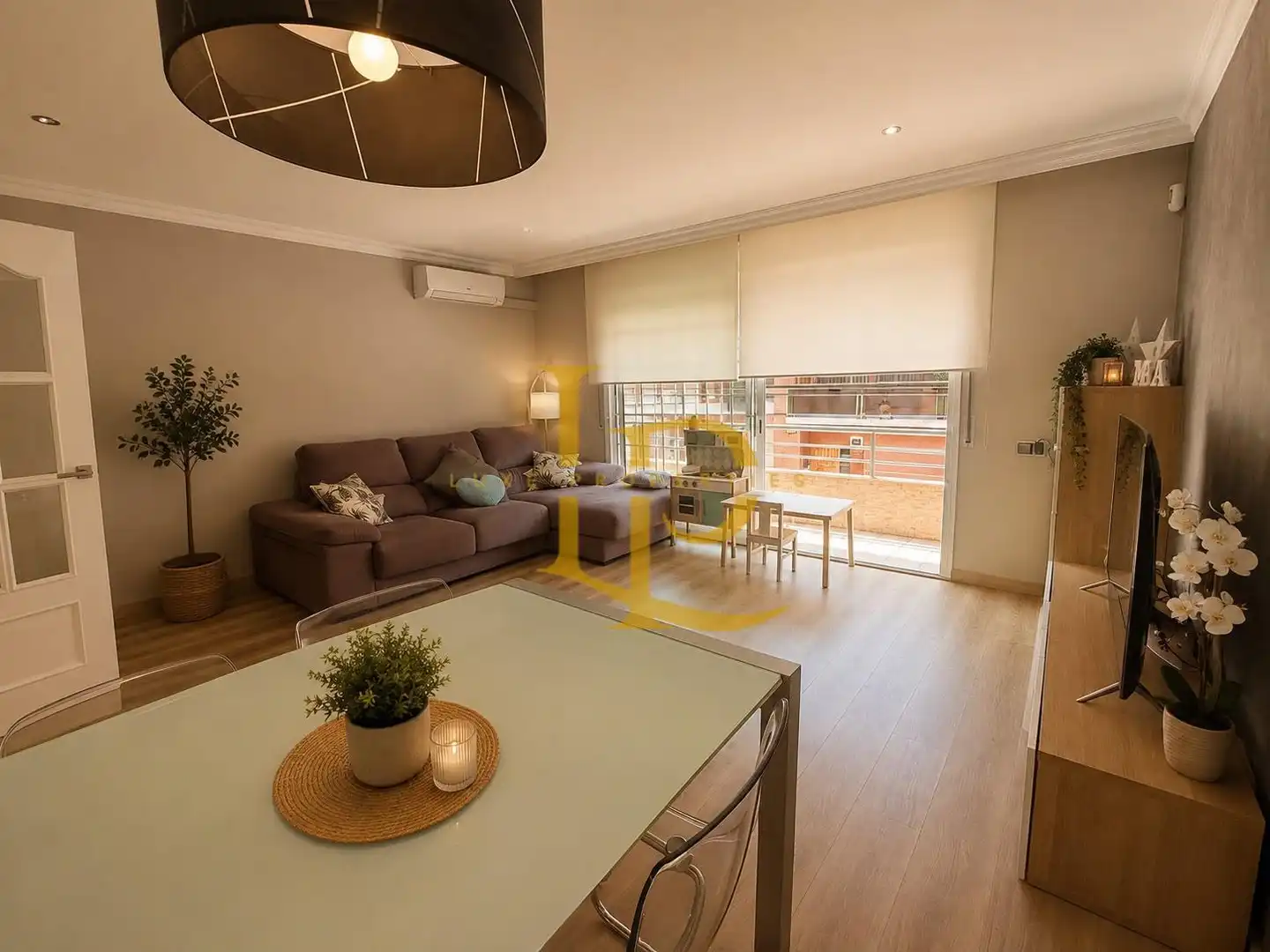 Sala de estar de Casa o chalet en venta en Rubí con Aire acondicionado, Calefacción y Terraza