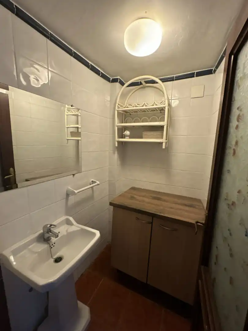 Bathroom of Flat for rent in La Nucia  with Terrace, Furnished and Oven