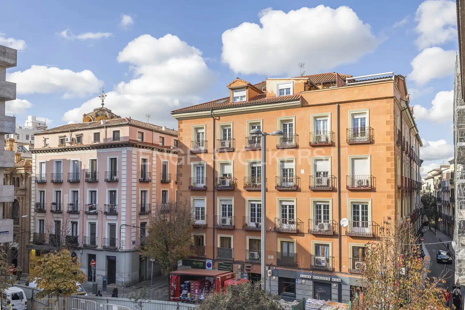 Vista exterior de Apartamento en venta en Madrid con Aire acondicionado, Calefacción y Balcón
