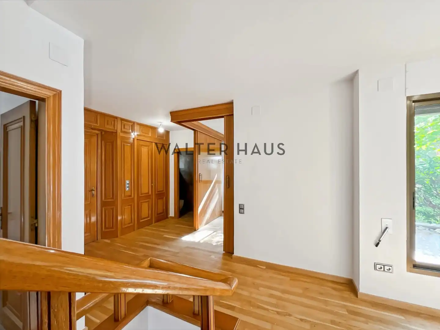 Houses for rent in Carrer d'Àngel Guimerà, L'Eixample