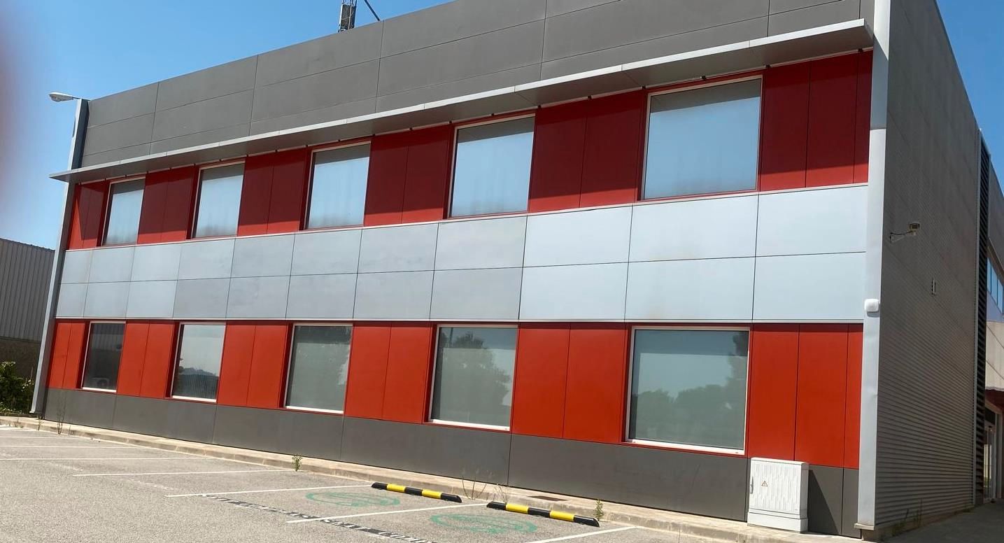 Exterior view of Industrial buildings to rent in Sant Esteve Sesrovires