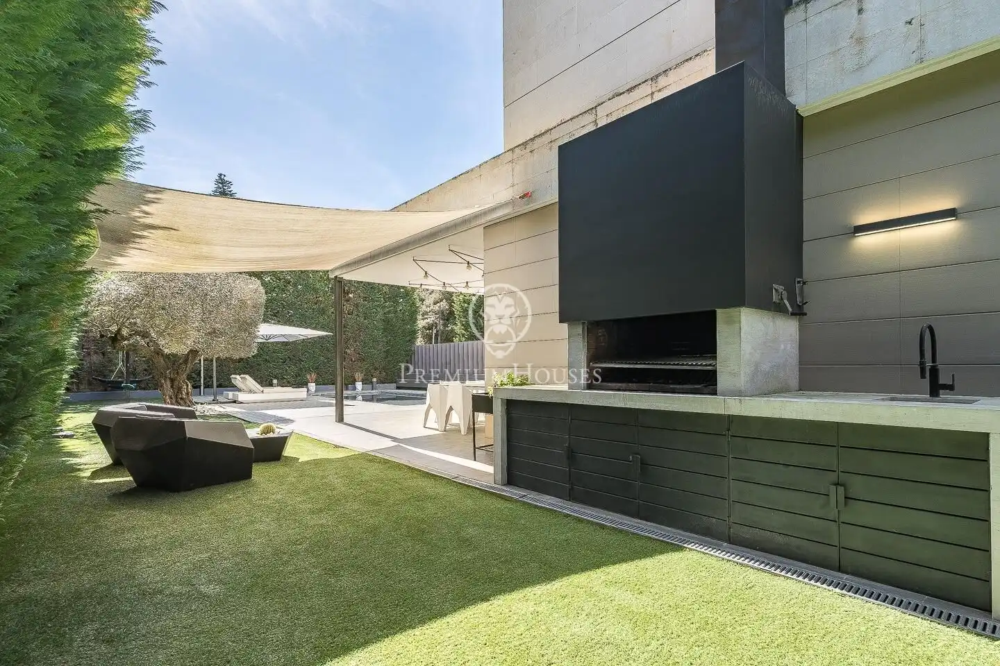 Terrace of Houses for sale in Sant Cugat del Vallès  with Air Conditioner, Heating and Private garden
