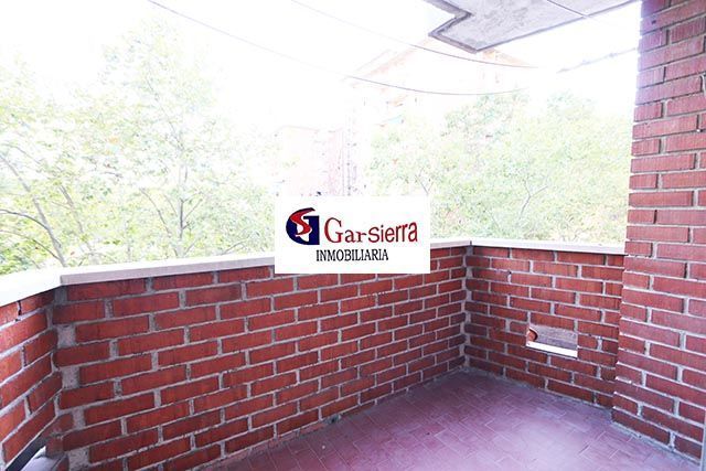 Vista exterior de Pis en venda en  Madrid Capital amb Calefacció i Terrassa