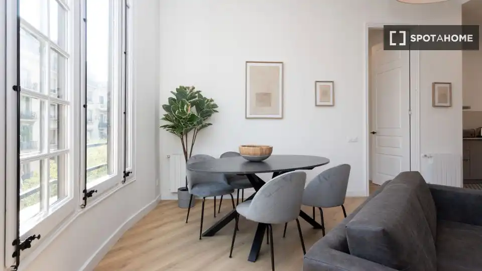 Flat with terrace to rent in Eixample, imagen 6