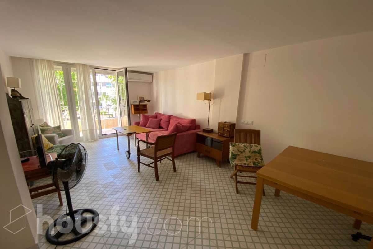 Living room of Flat to rent in  Sevilla Capital  with Air Conditioner, Heating and Terrace