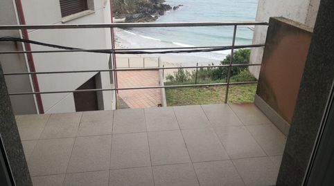 Casa con 2 apartamentos en Malpica, reformados y listos para entrar.
