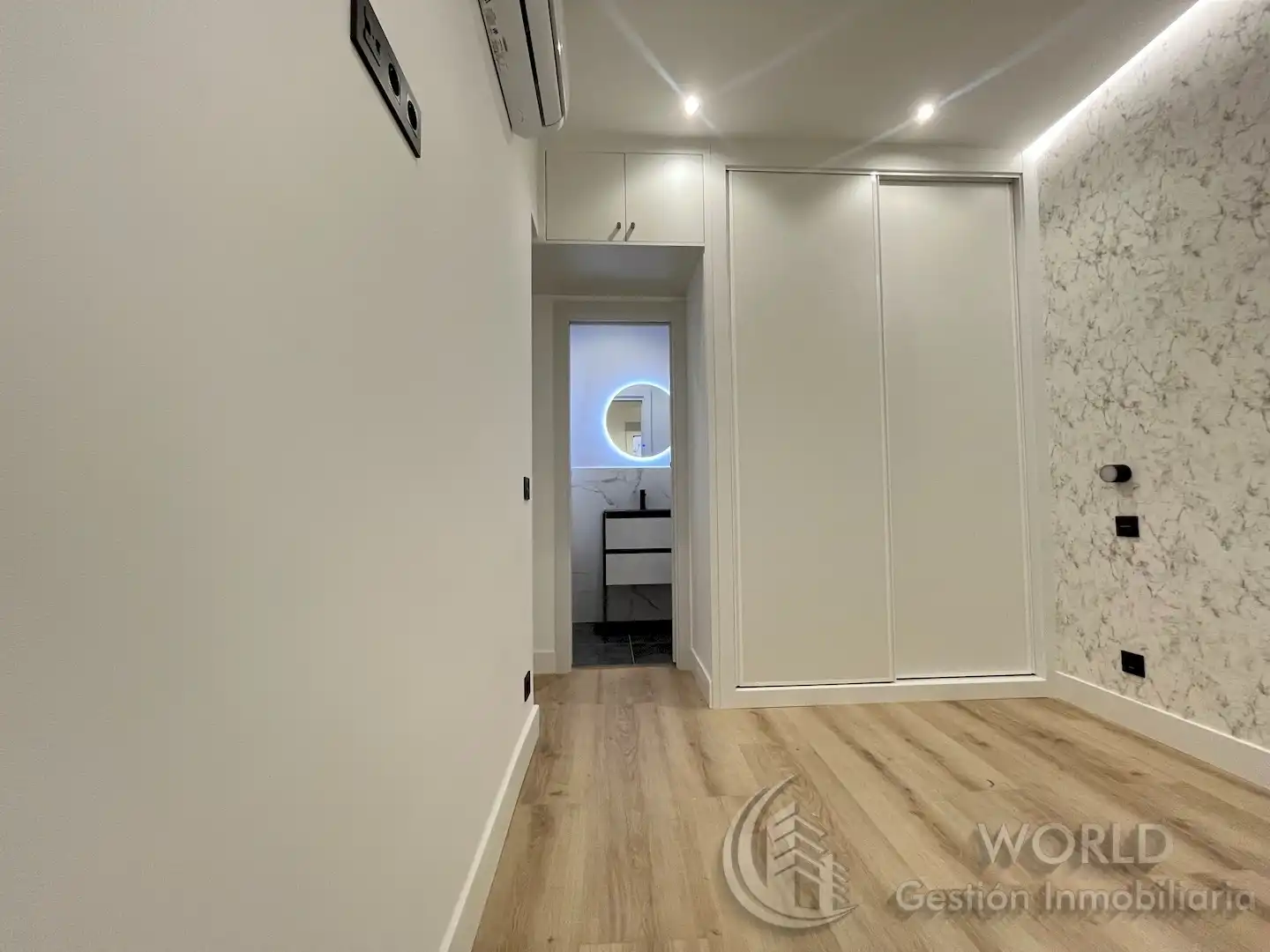 Wohnung zum Verkauf in Madrid mit Klimaanlage, Heizung und Möbliert