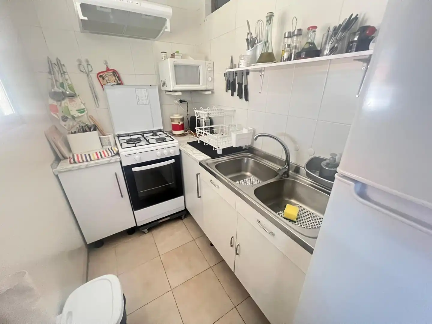 Cuina de Casa o xalet en venda en Almadén amb Calefacció, Jardí privat i Moblat