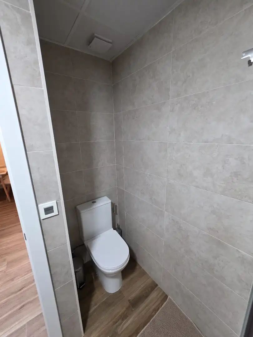 Badezimmer von Wohnung zur Miete in Melilla mit Klimaanlage, Möbliert und Waschmaschine