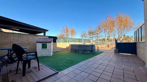 Foto 2 de Casa adosada en venda a Quer, Guadalajara