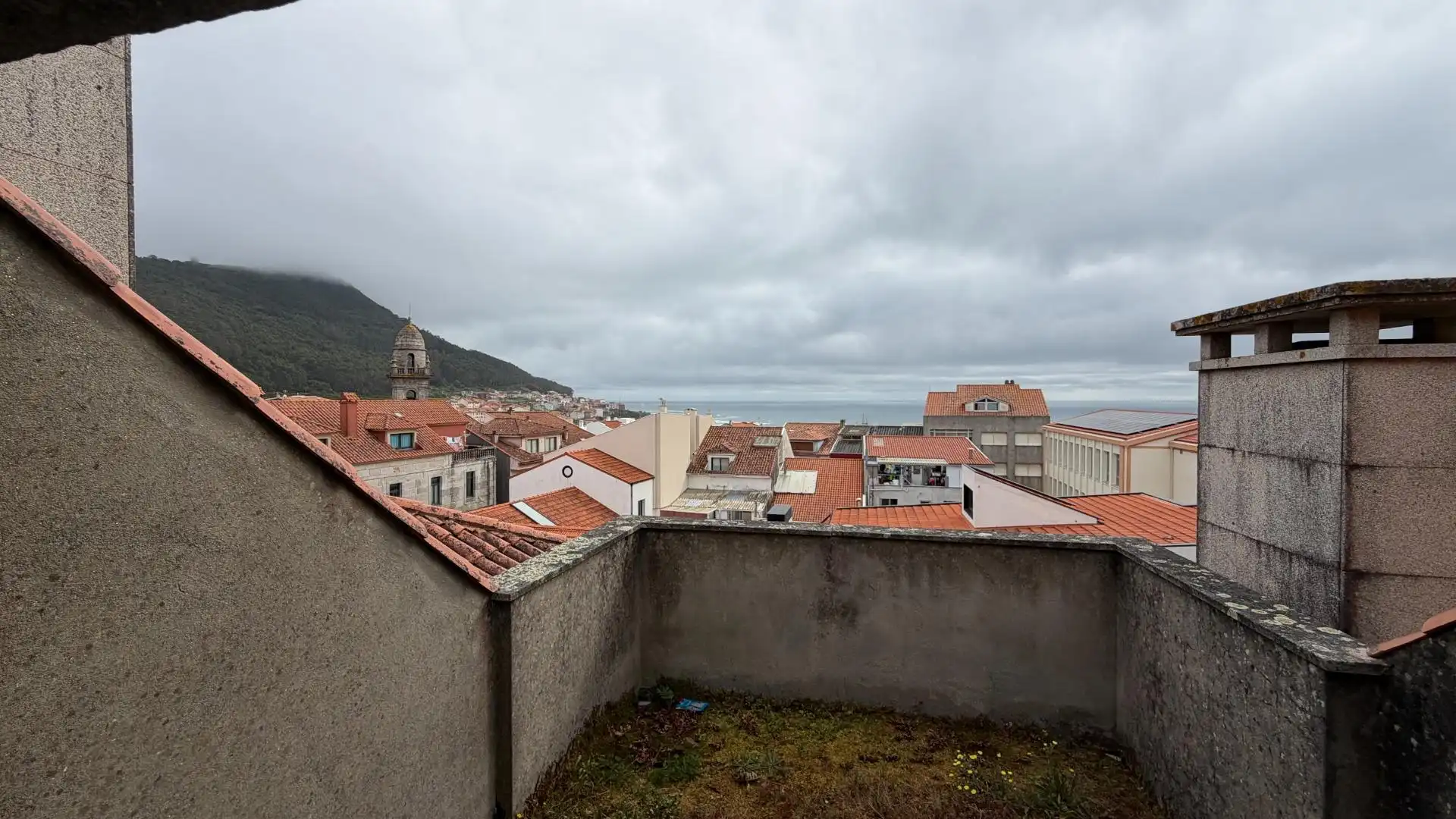 Vista exterior de Edificio en venta en A Guarda  