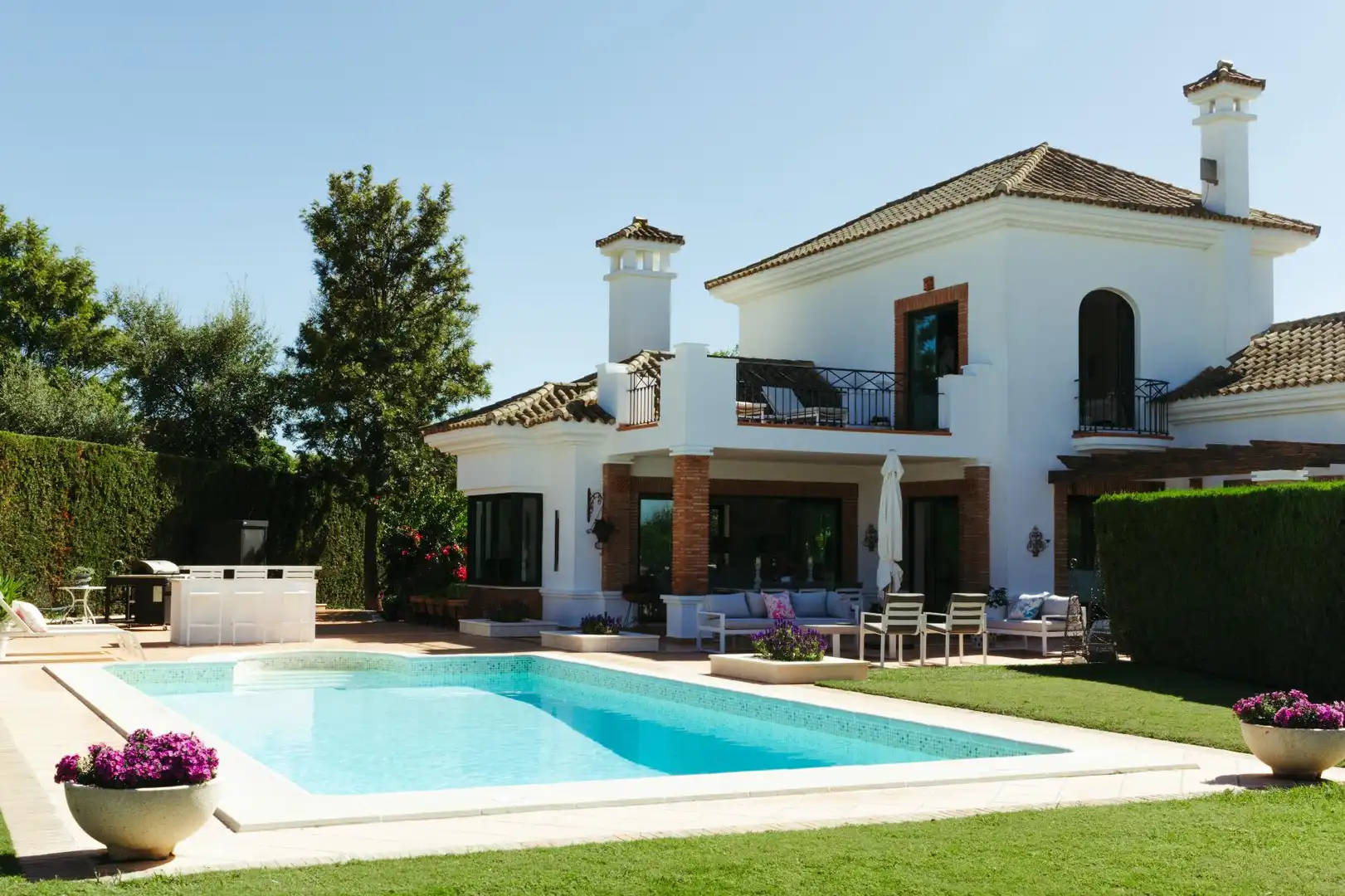 Villa con piscina in vendita a Calle c. de los olivos