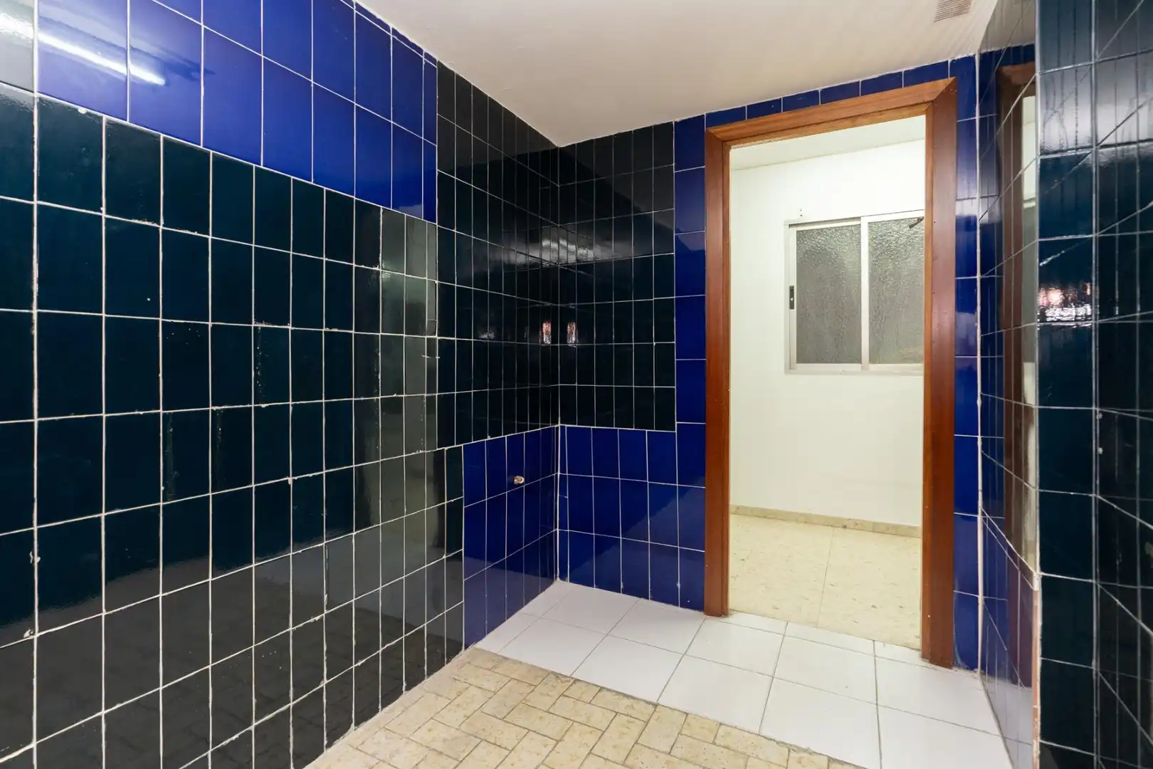 Bany de Pis en venda en Motril amb Balcó
