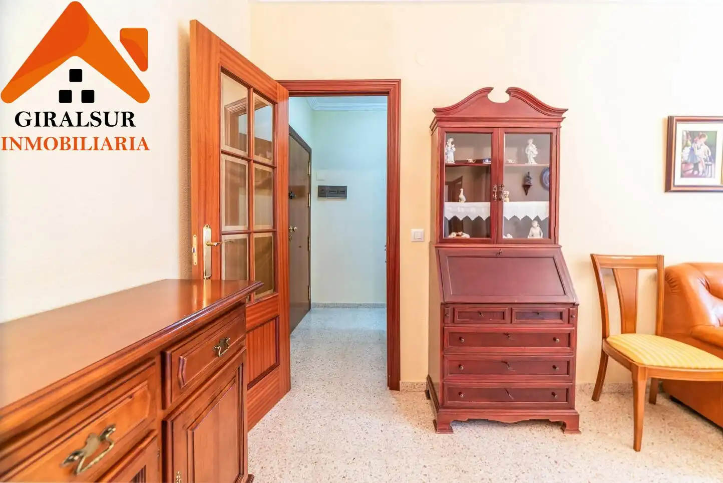 Flat for sale in Sevilla  with Air Conditioner, Storage room and Balcony