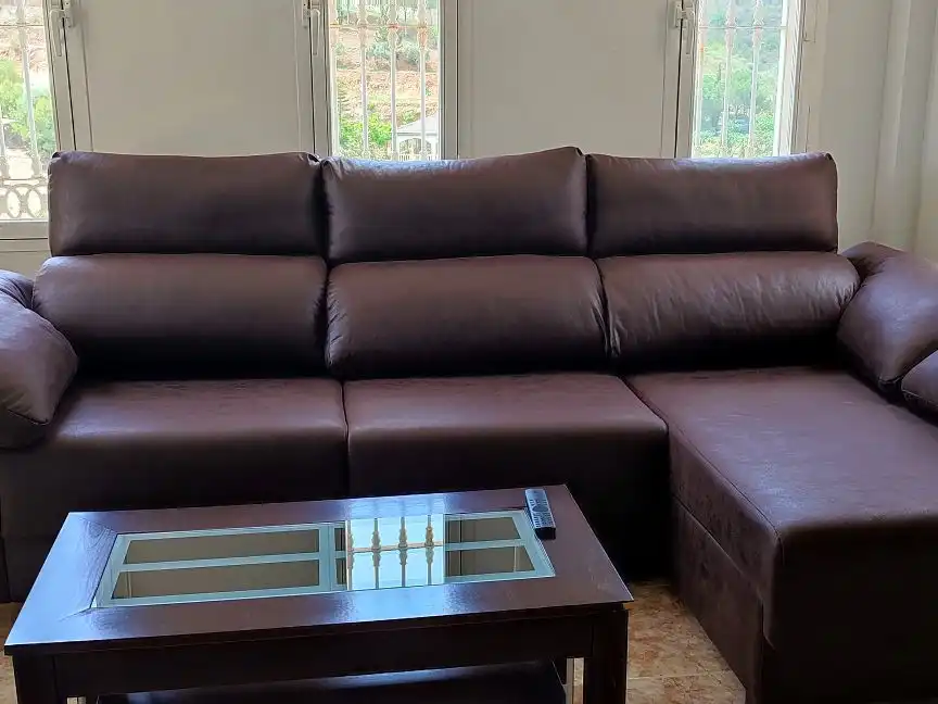 Sala d'estar de Casa o xalet en venda en Almogía, Málaga