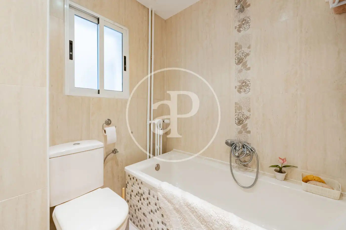 Baño de Piso en venta en Madrid con Aire acondicionado, Calefacción y Balcón