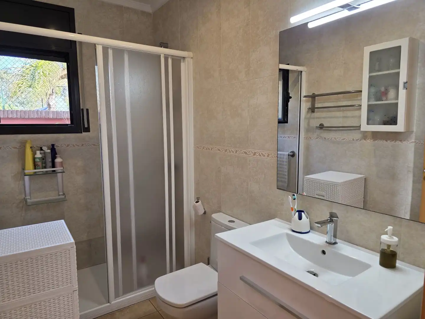 Bathroom of Houses for sale in El Vendrell  with Air Conditioner, Heating and Private garden