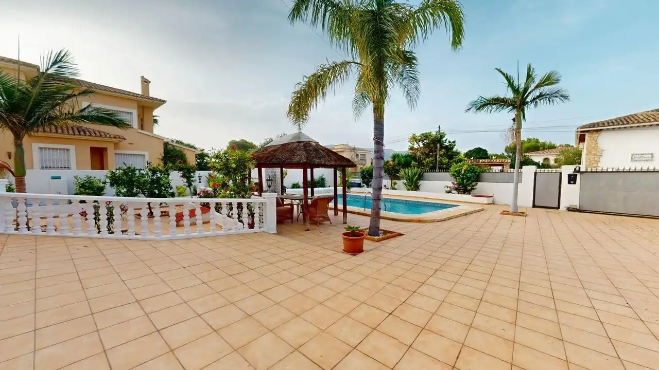 Terrassa de Casa o xalet en venda en L'Alfàs del Pi amb Jardí privat, Terrassa i Traster