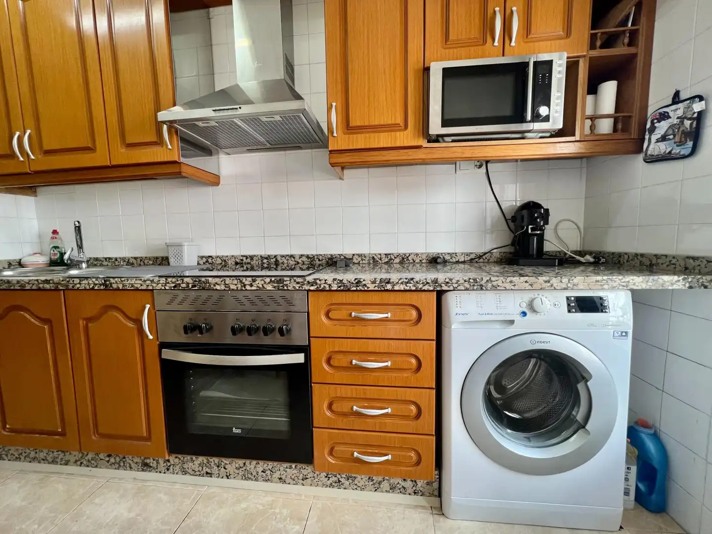 Küche von Wohnung zur untervermieten in Córdoba mit Klimaanlage, Heizung und Terrasse