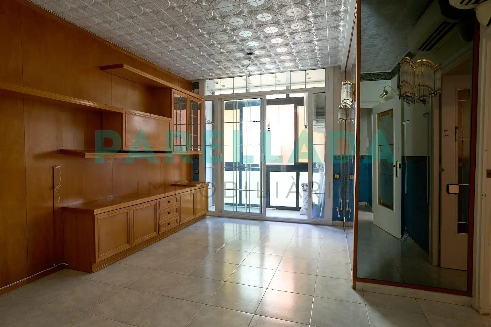 Flat for sale in Badalona  with Air Conditioner and Balcony