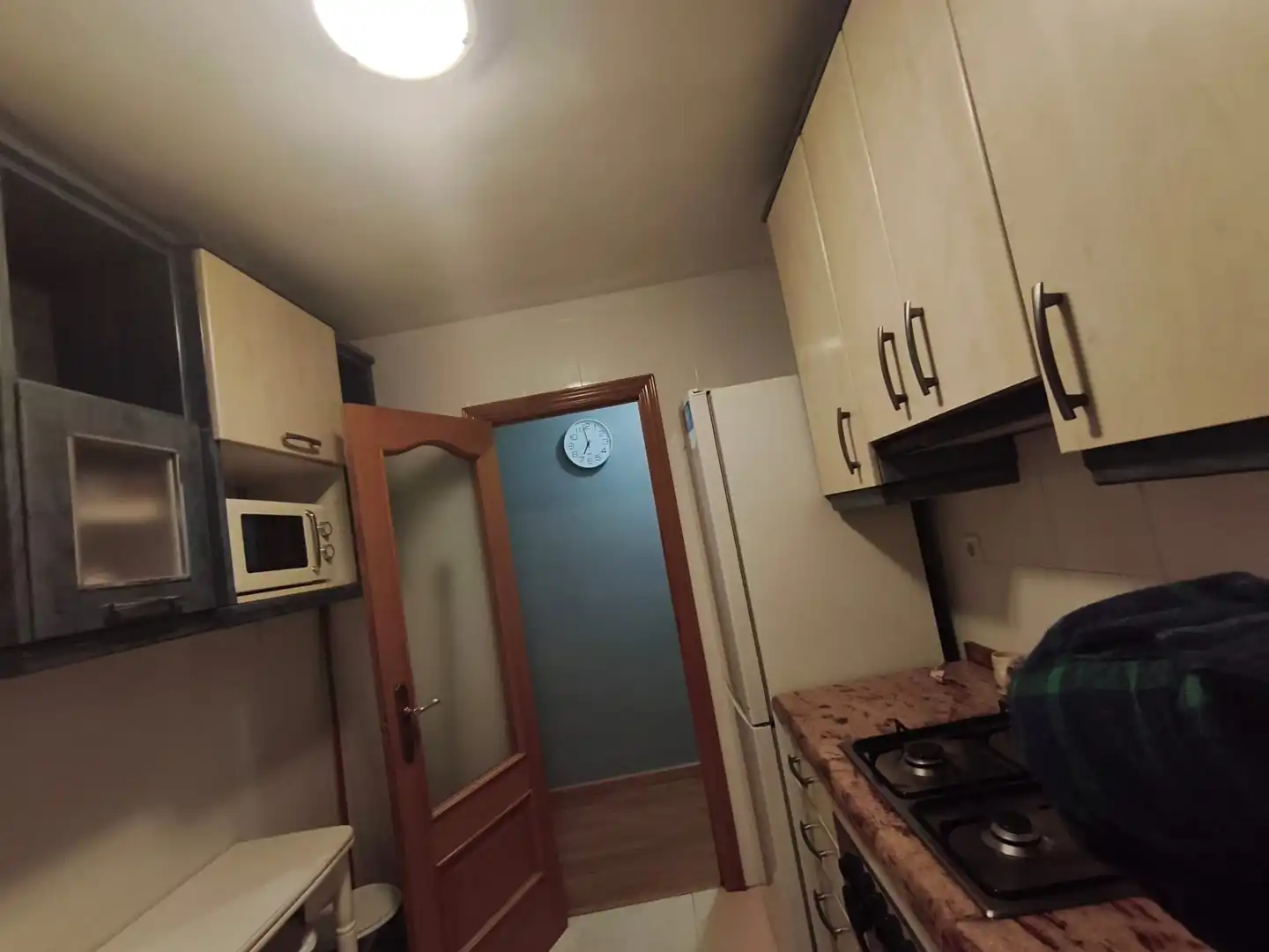 Küche von Wohnung zum Verkauf in Burjassot mit Parkett, Ofen und Waschmaschine