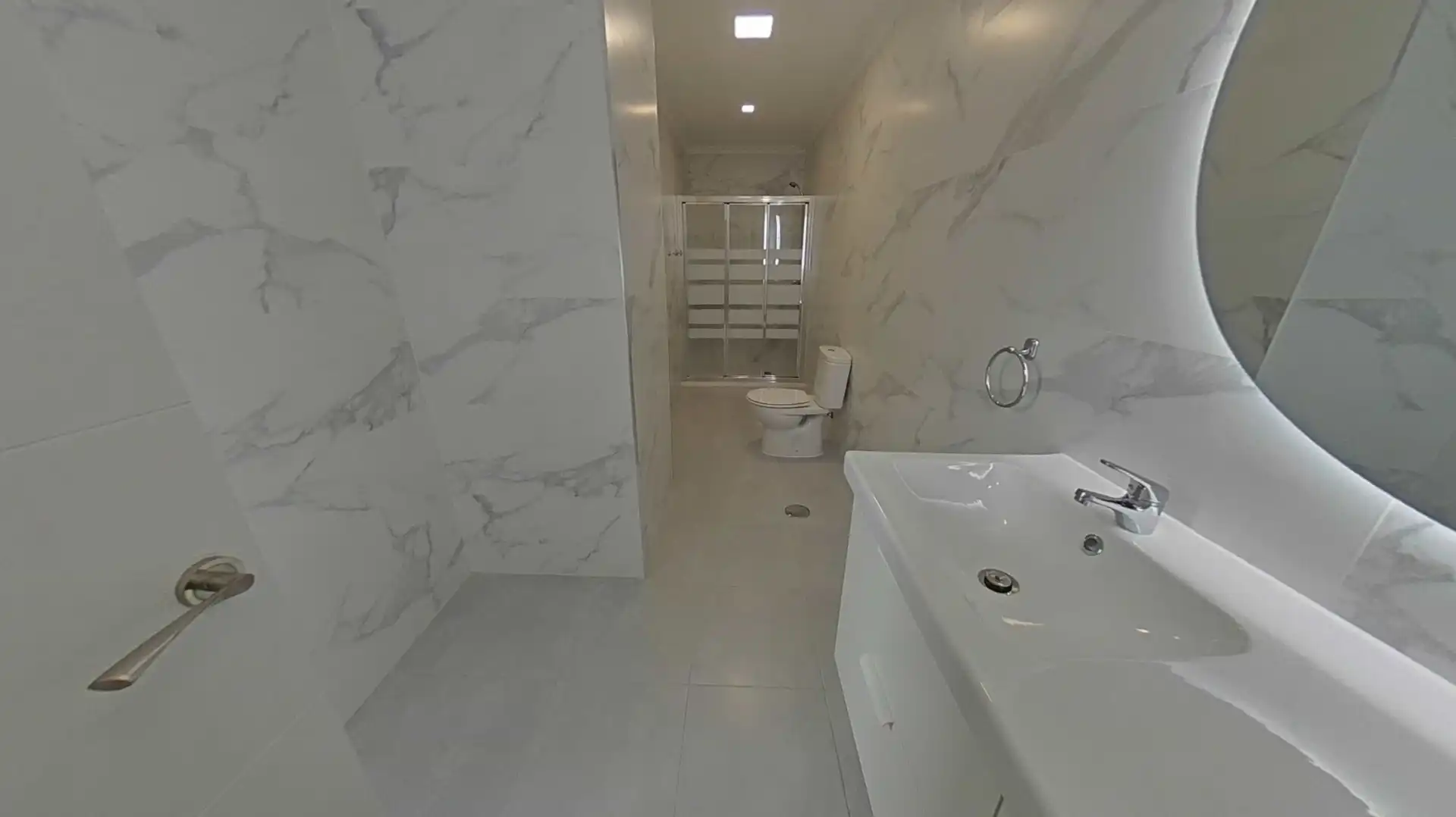 Badezimmer von Wohnung zum Verkauf in Madrid mit Heizung, Terrasse und Ofen