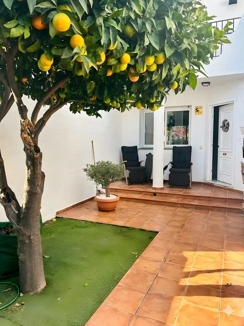 Adossat amb jardí en venda a Nueva Andalucía, imagen 4