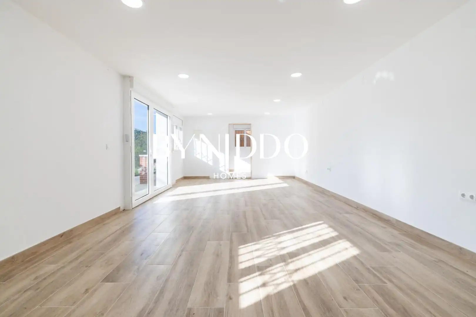 Living room of Houses for sale in Sant Cugat del Vallès  with Heating, Private garden and Terrace