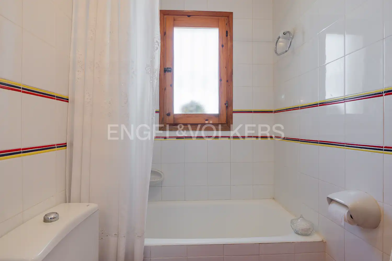 Bathroom of Houses for sale in Dénia  with Air Conditioner, Heating and Private garden
