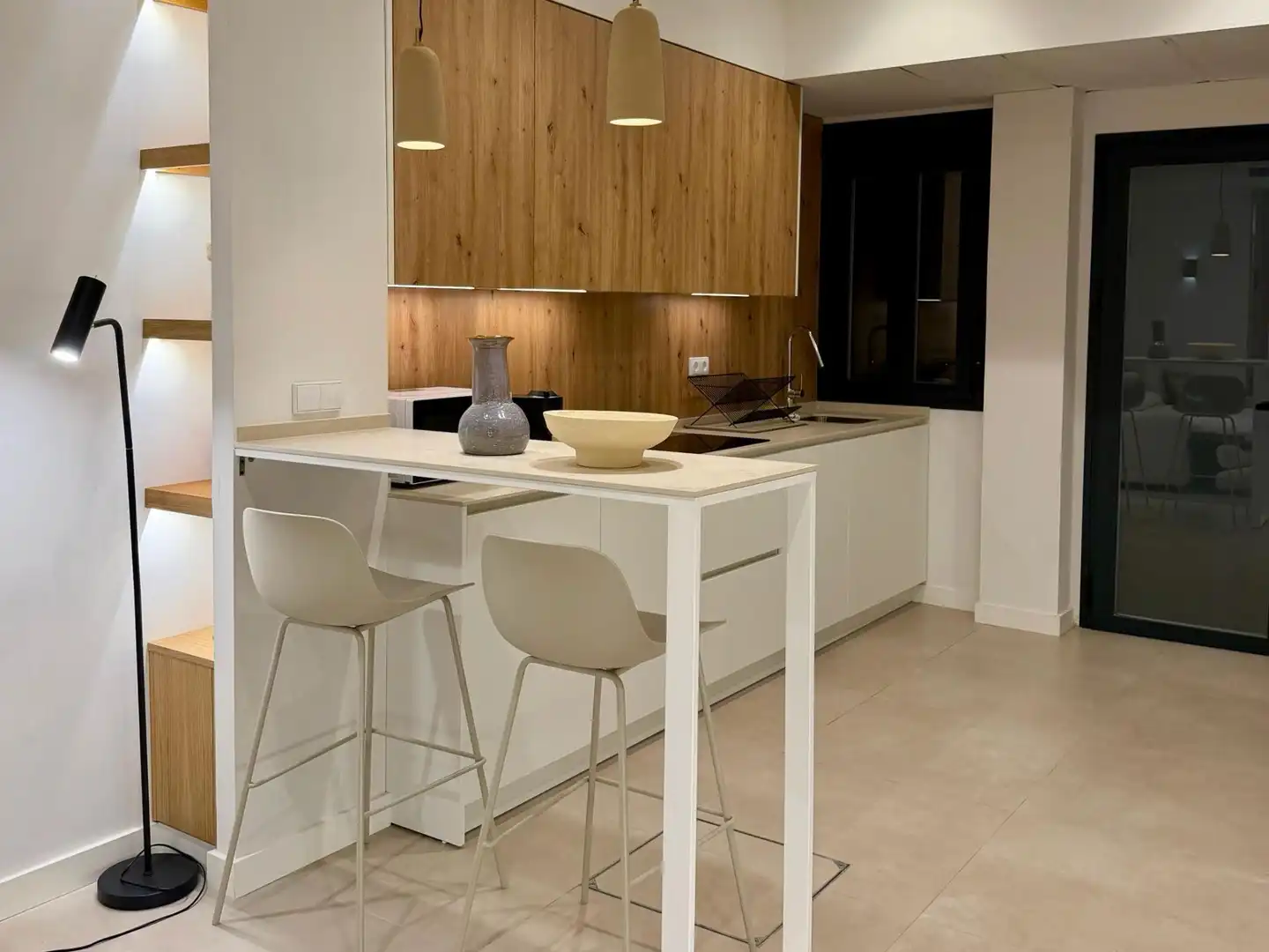 Cuina de Loft en venda en Sevilla amb Aire condicionat, Calefacció i Moblat