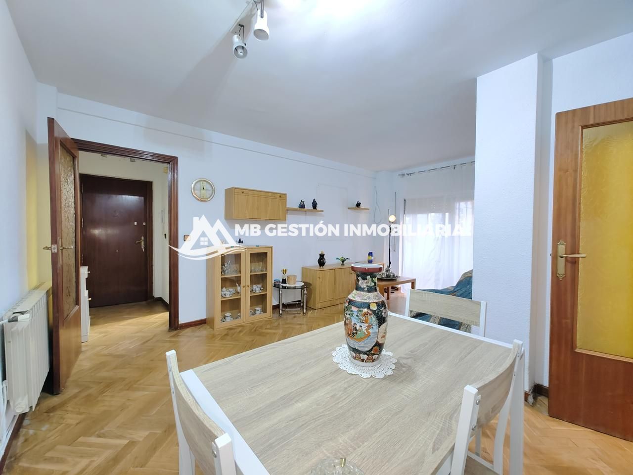 Sala d'estar de Pis en venda en Fuenlabrada amb Calefacció, Parquet i Terrassa