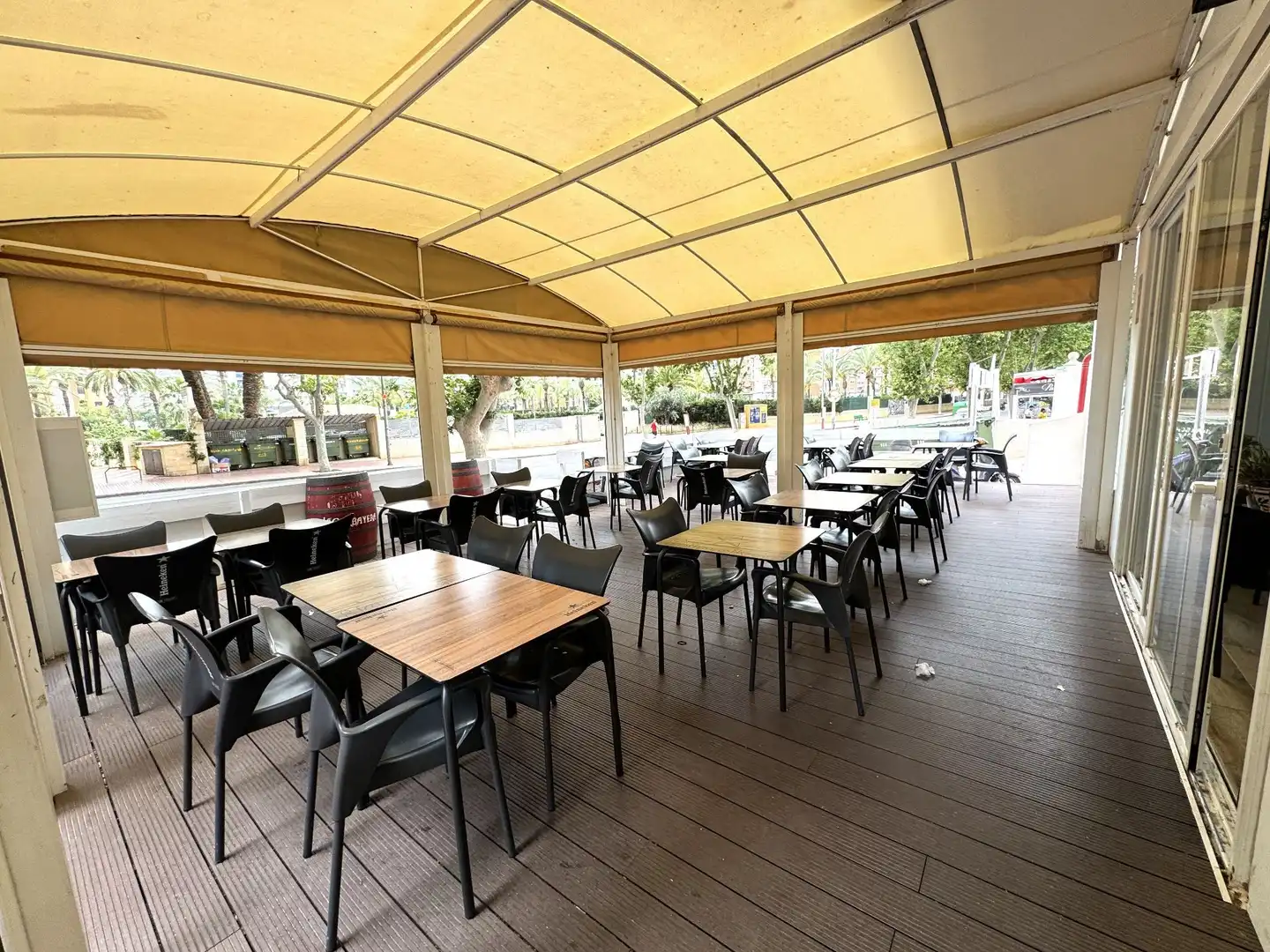 Terrasse von Geschaftsraum zur Miete in Benidorm mit Klimaanlage