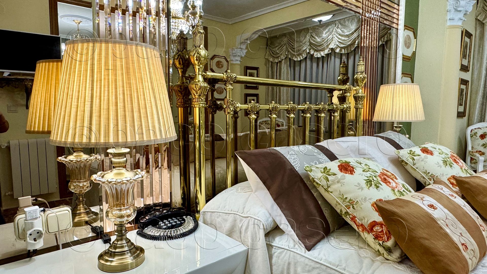 Bedroom of Duplex for sale in  Valencia Capital  with Heating, Storage room and Furnished