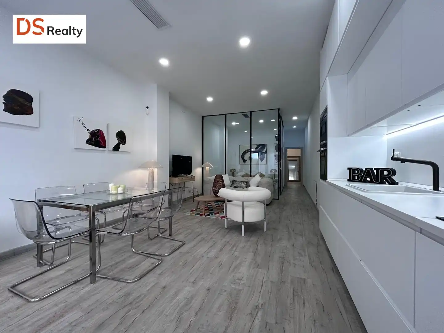 Ground floor with lift for sale in Calle ARTISTAS, imagen 17
