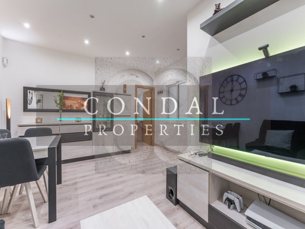 Kitchen of Flat for sale in  Barcelona Capital  with Air Conditioner