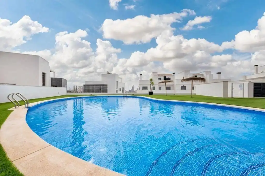 Duplex con piscina in vendita a Calle de Colombia 4, imagen 48