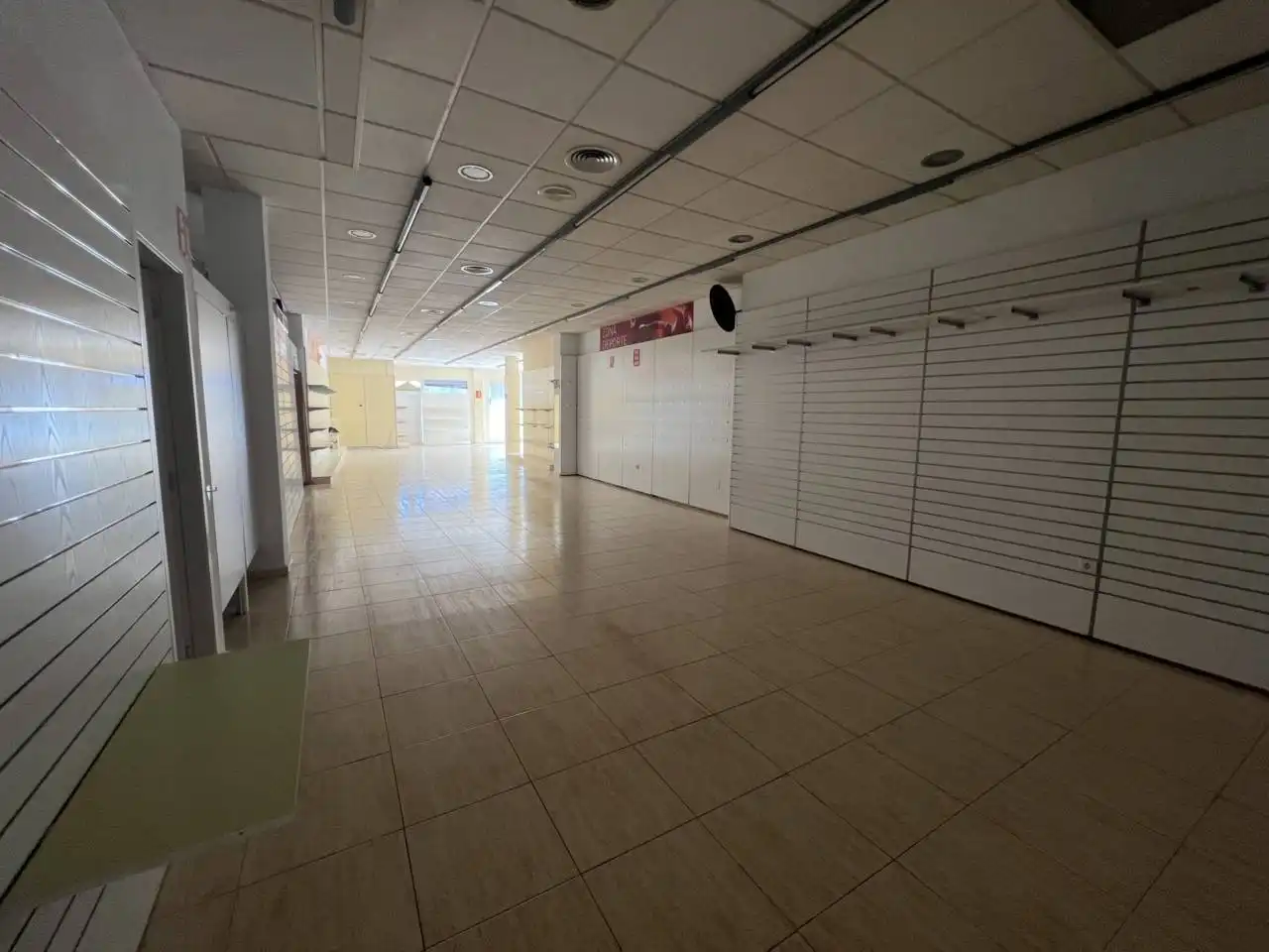 Local comercial en venta en Urbanizacion Flamenco 3, imagen 14