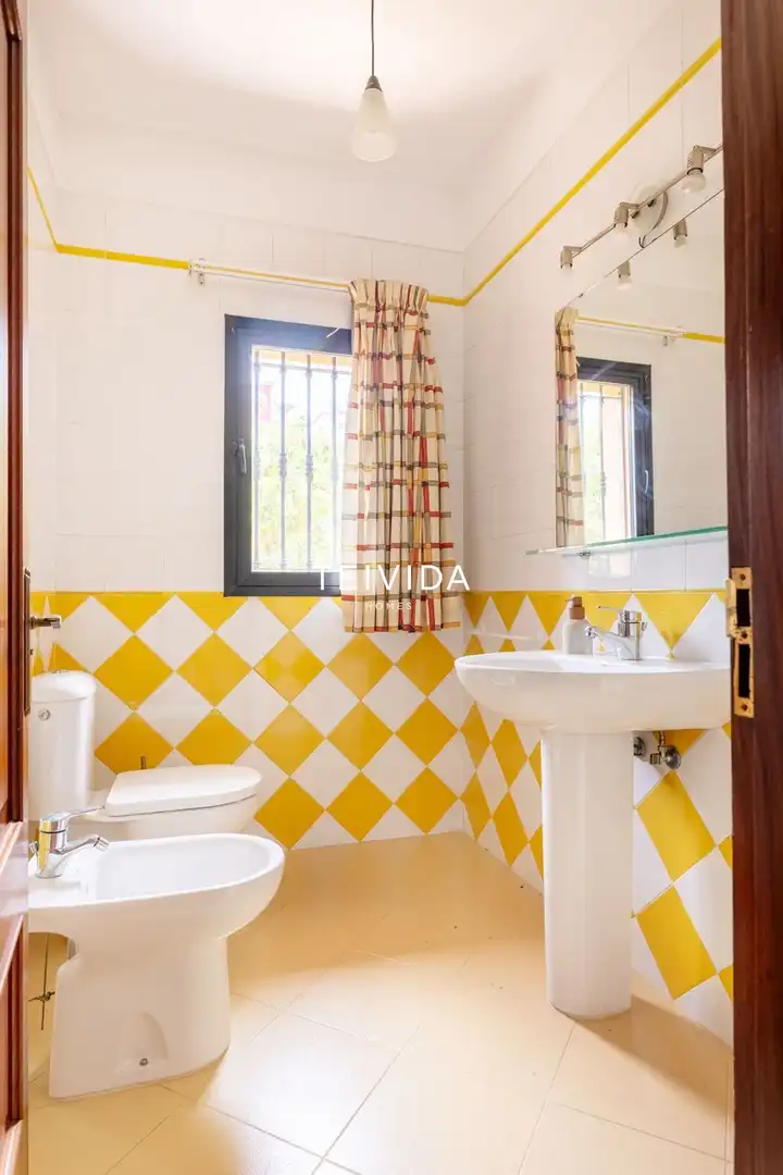 Bathroom of Houses for sale in Tacoronte  with Air Conditioner, Terrace and Storage room