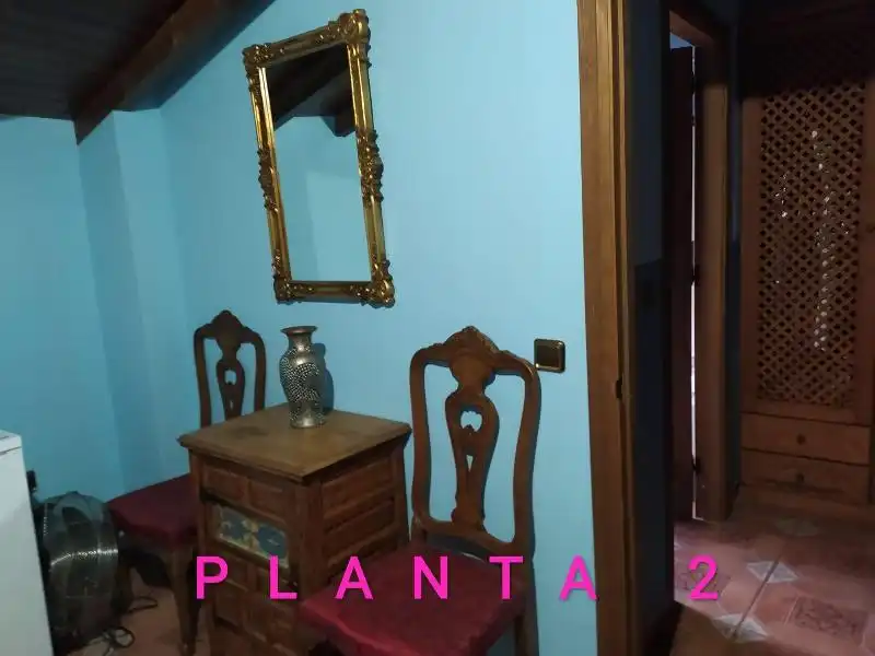 Einfamilien-Reihenhaus zum Verkauf in Villa del Campo mit Privatgarten und Möbliert