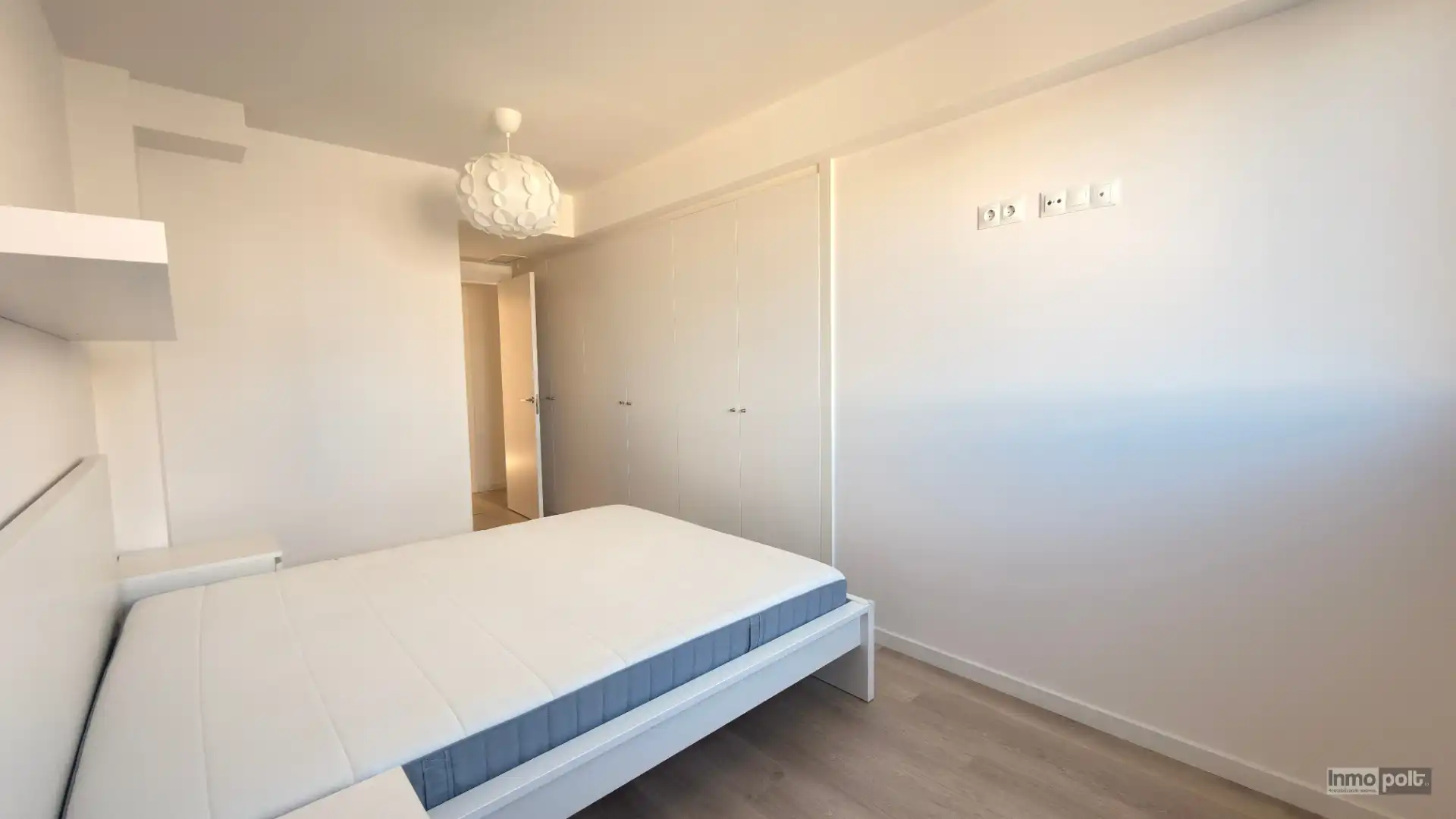 Habitación de Apartamento de alquiler en Tres Cantos con Aire acondicionado, Calefacción y Terraza