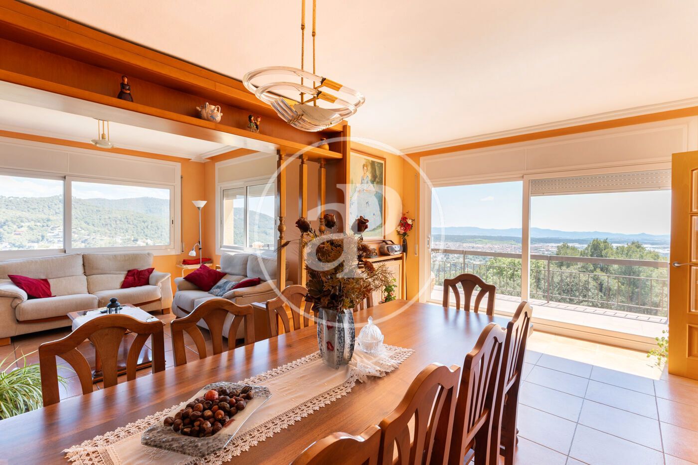 Comedor de Casa o chalet en venta en Castellar del Vallès con Calefacción, Jardín privado y Terraza