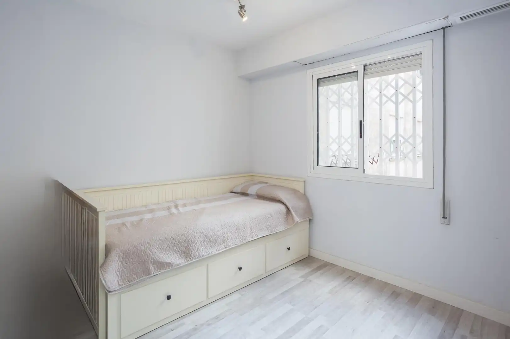 Habitación de Piso en venta en Gandia con Aire acondicionado, Amueblado y Balcón