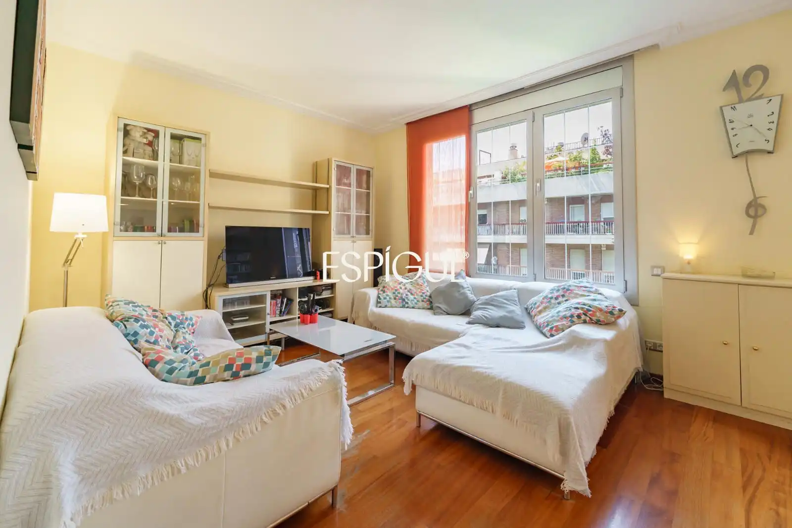 Sala de estar de Piso en venta en Barcelona con Aire acondicionado, Calefacción y Parquet