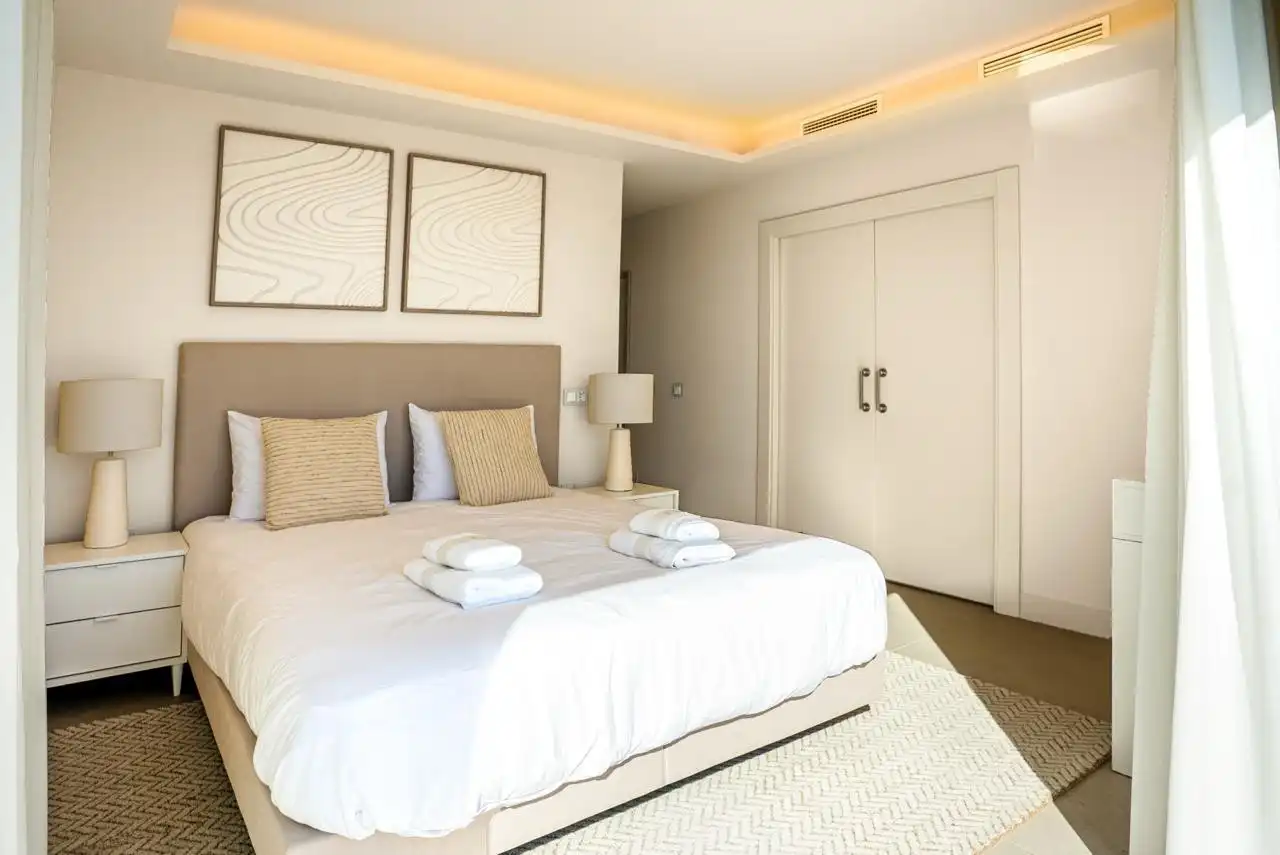 Habitación de Ático de alquiler en Estepona con Aire acondicionado, Calefacción y Terraza