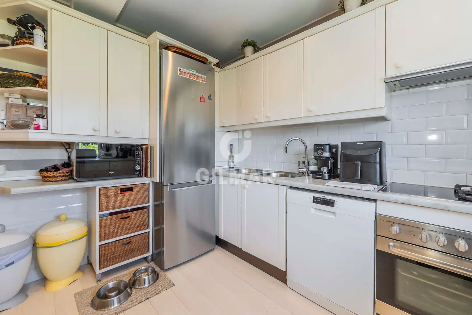 Kitchen of Detached homes for sale in Pozuelo de Alarcón  with Heating, Private garden and Swimming Pool