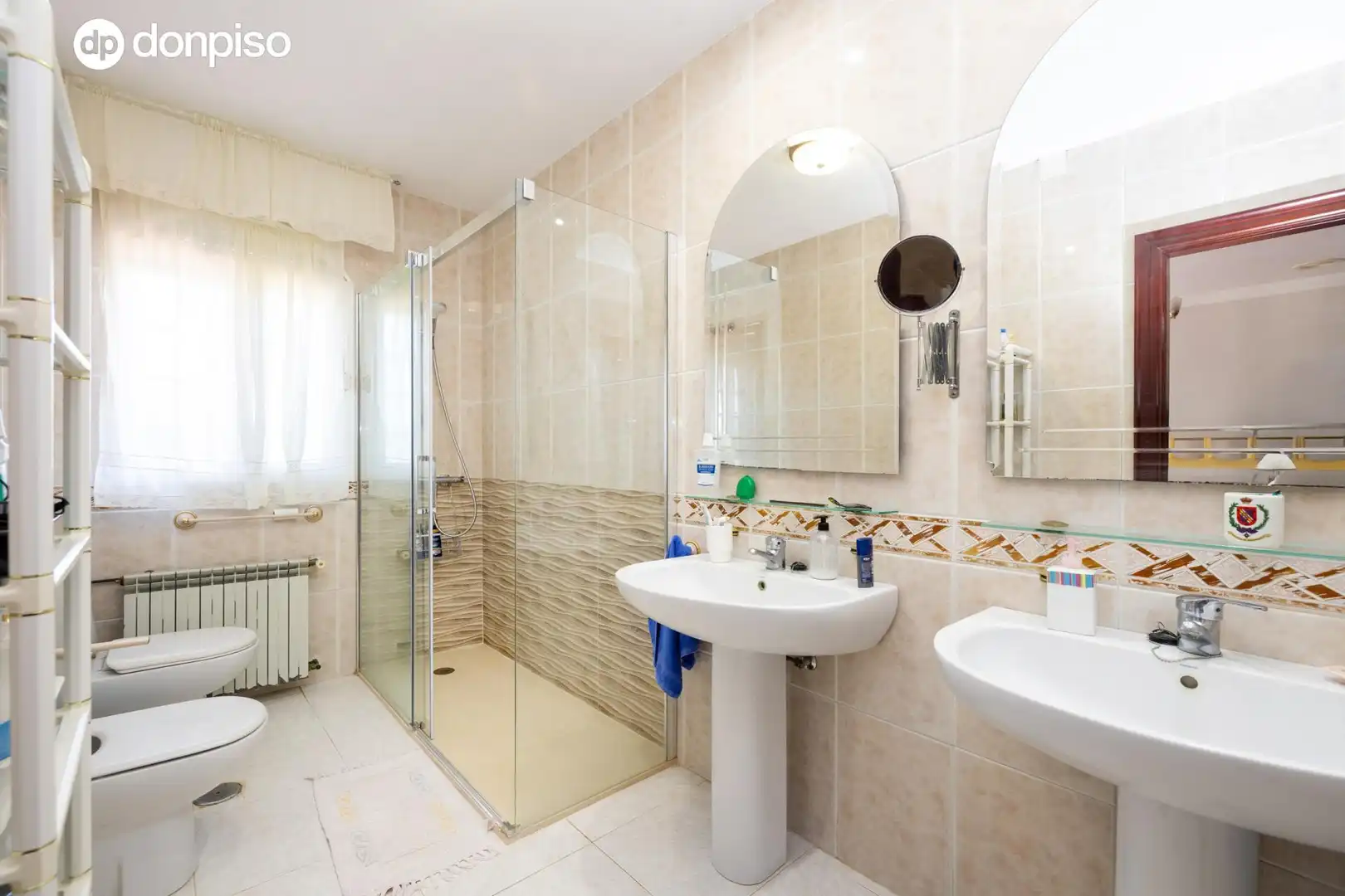 Baño de Casa o chalet en venta en Atarfe con Calefacción, Jardín privado y Terraza
