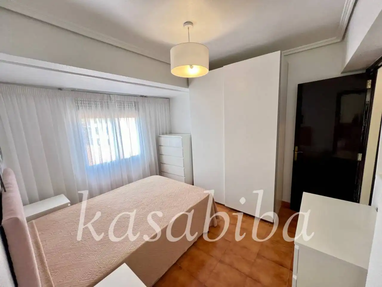Dormitori de Apartament de lloguer en Picanya amb Traster, Moblat i Balcó
