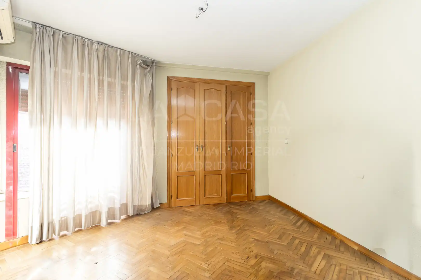 Flat for sale in Madrid  with Heating, Terrace and Balcony