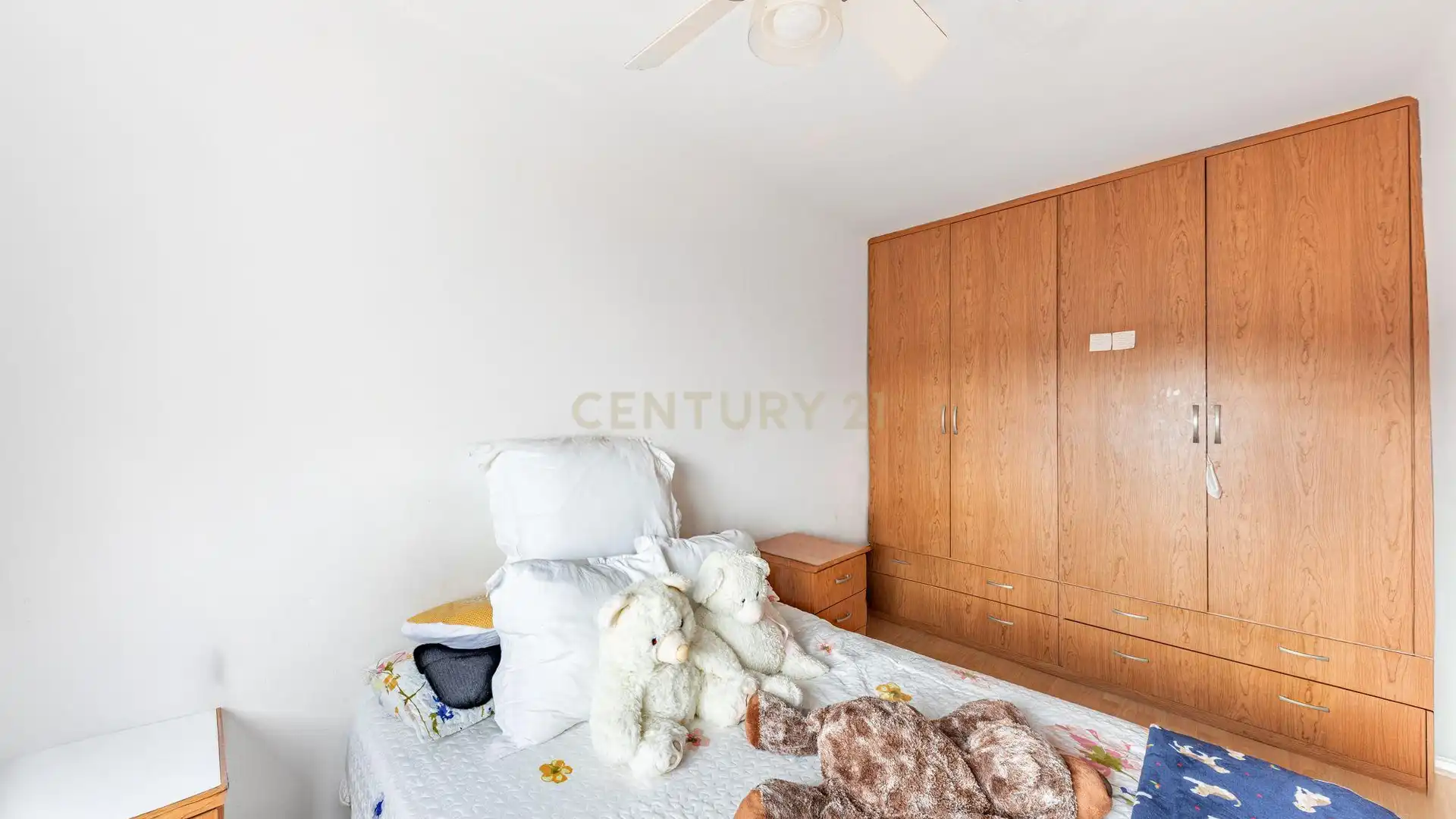 Bedroom of Apartments for sale in Badalona  with Air Conditioner and Balcony